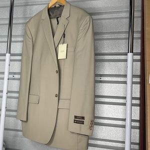 Suit by GIORGIO GOSANI size 48 lONG